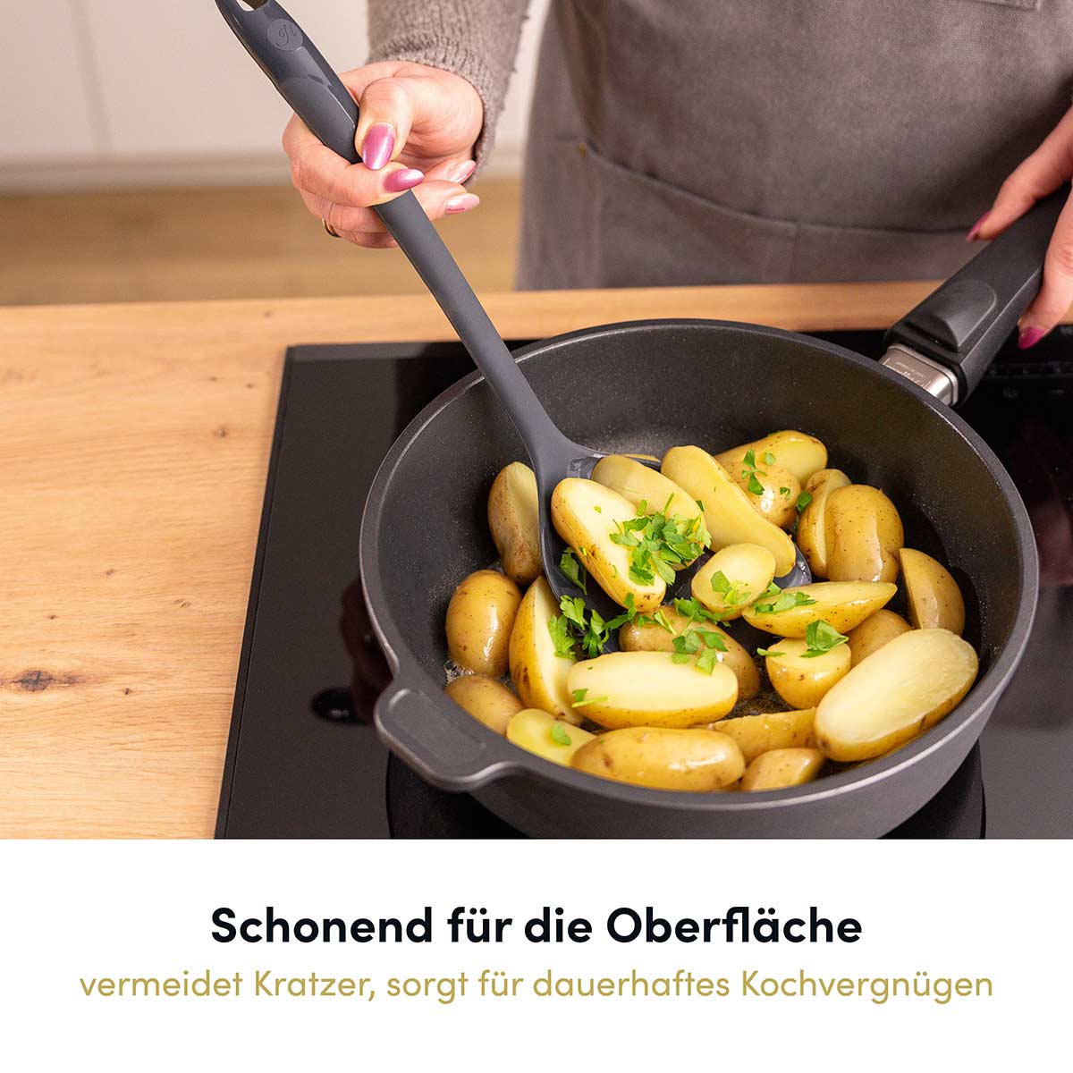 Pfannenschaufel mit robusten Edelstahlkern